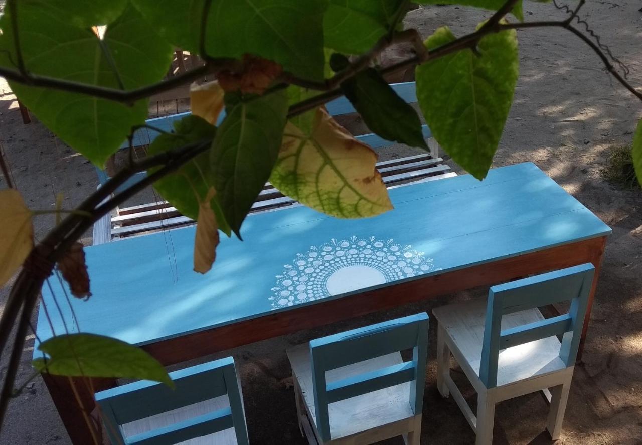 Kalak Harry'S Ocean House Watukarung Homestay מראה חיצוני תמונה