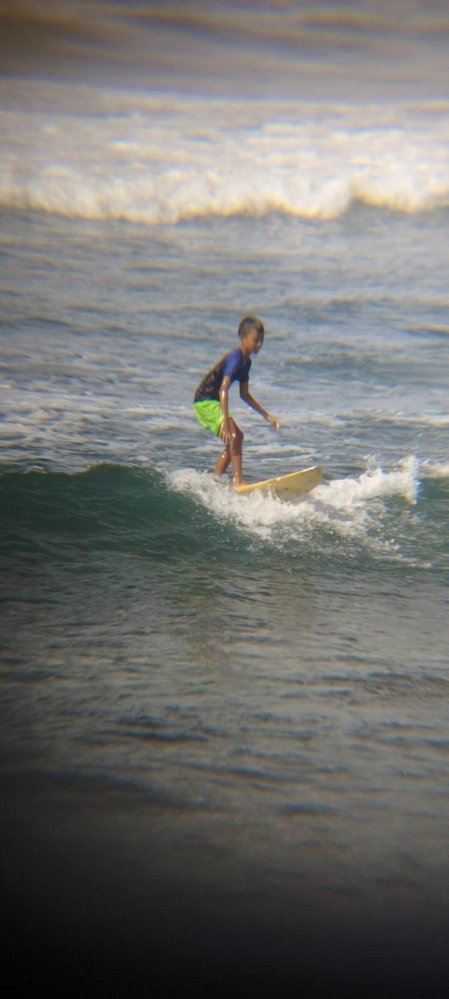 Kalak Harry'S Ocean House Watukarung Homestay מראה חיצוני תמונה