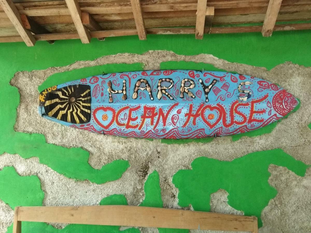 Kalak Harry'S Ocean House Watukarung Homestay מראה חיצוני תמונה